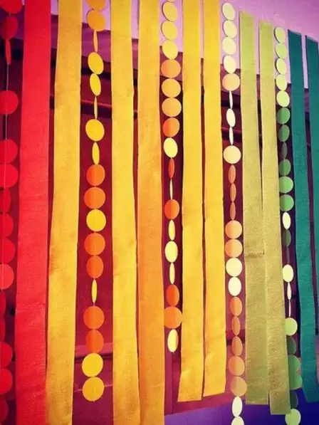 cortina-colorida-para-decoracao-de-carnaval