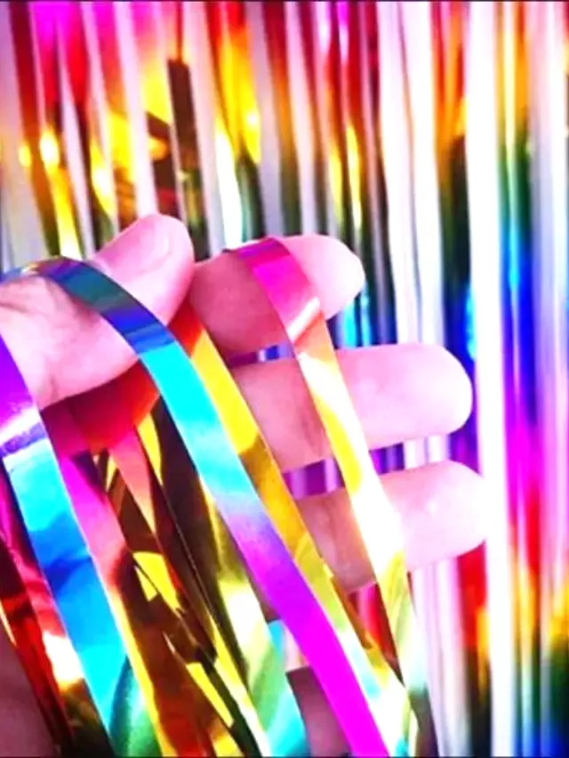 cortina-metalizada-colorida-para-decoracao-de-carnaval