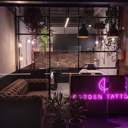 plantas-para-ambientes-fechados-academias-estudios-de-tatuagem-studios-001